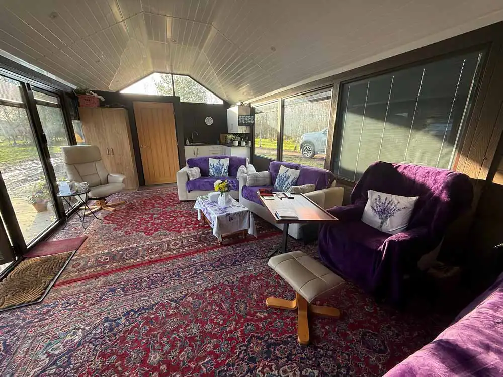 Cosy garden room snug install