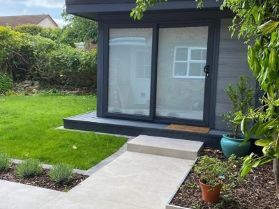 Light-grey-garden-room