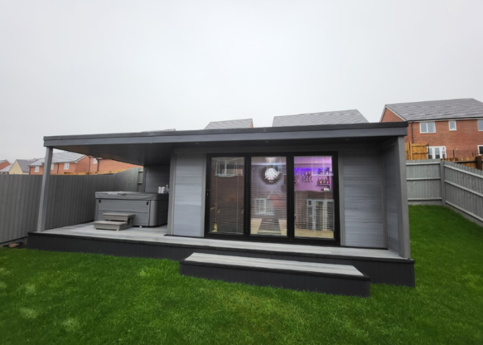 Composite Garden Building With Socialising Area To Socialise (5)